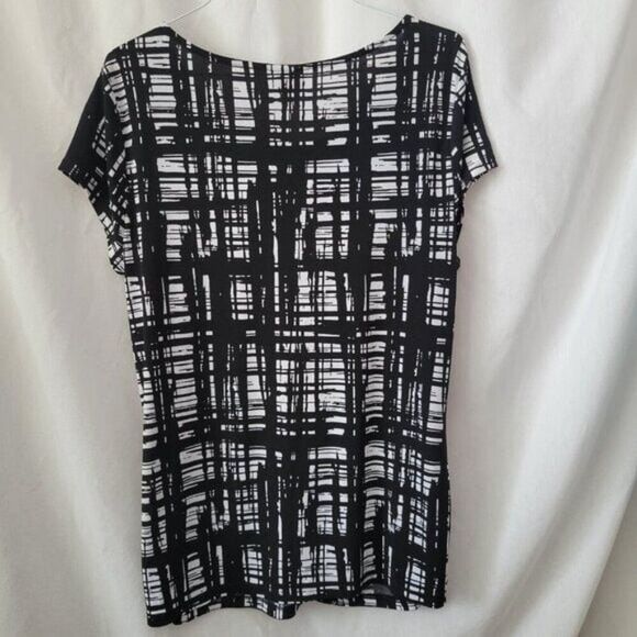 Worthington Blouse B/W Short Sleeves PL large Petite Long Tunic silky EUC - Picture 2 of 7